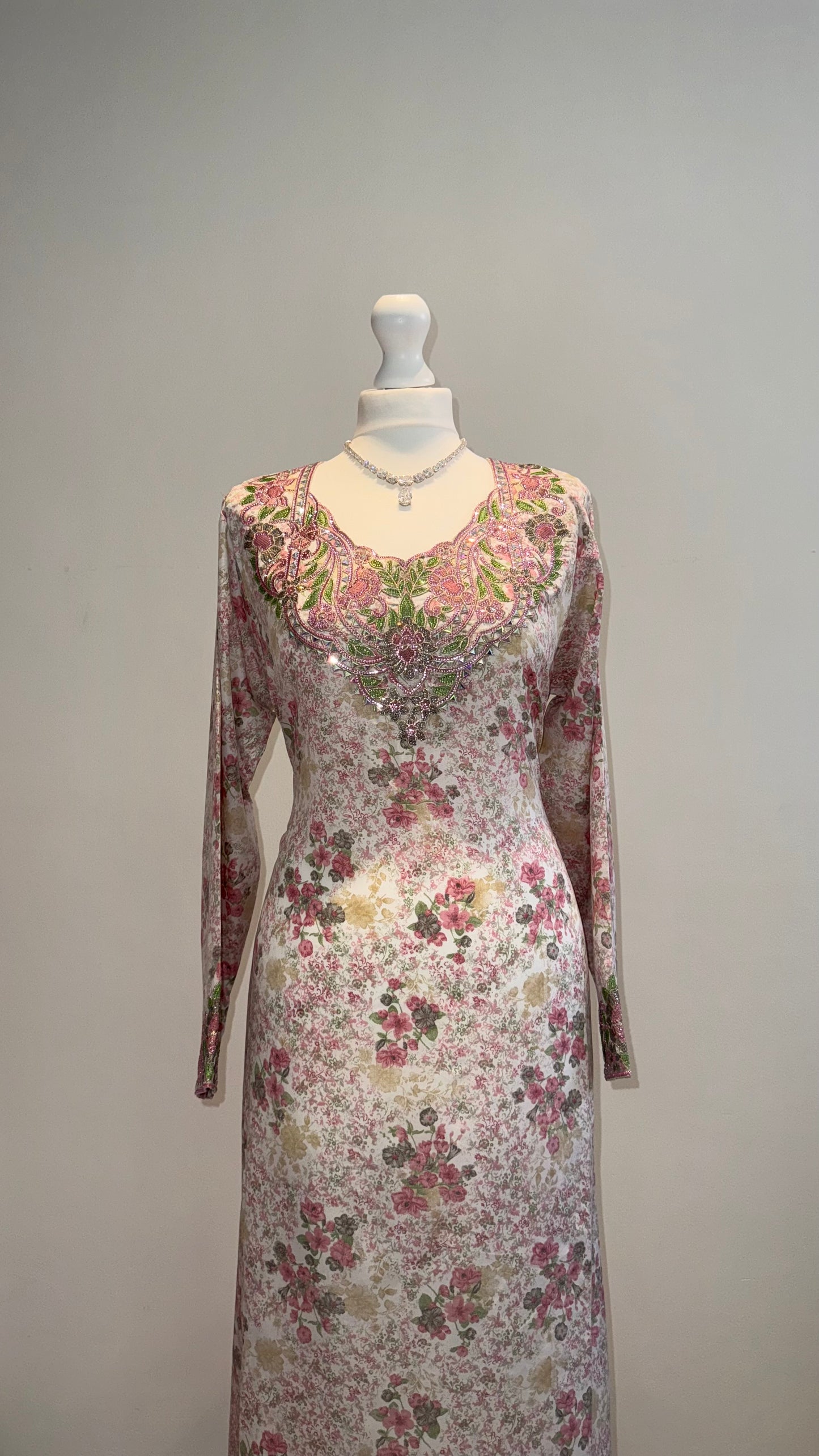 Angelique in Pale Rose