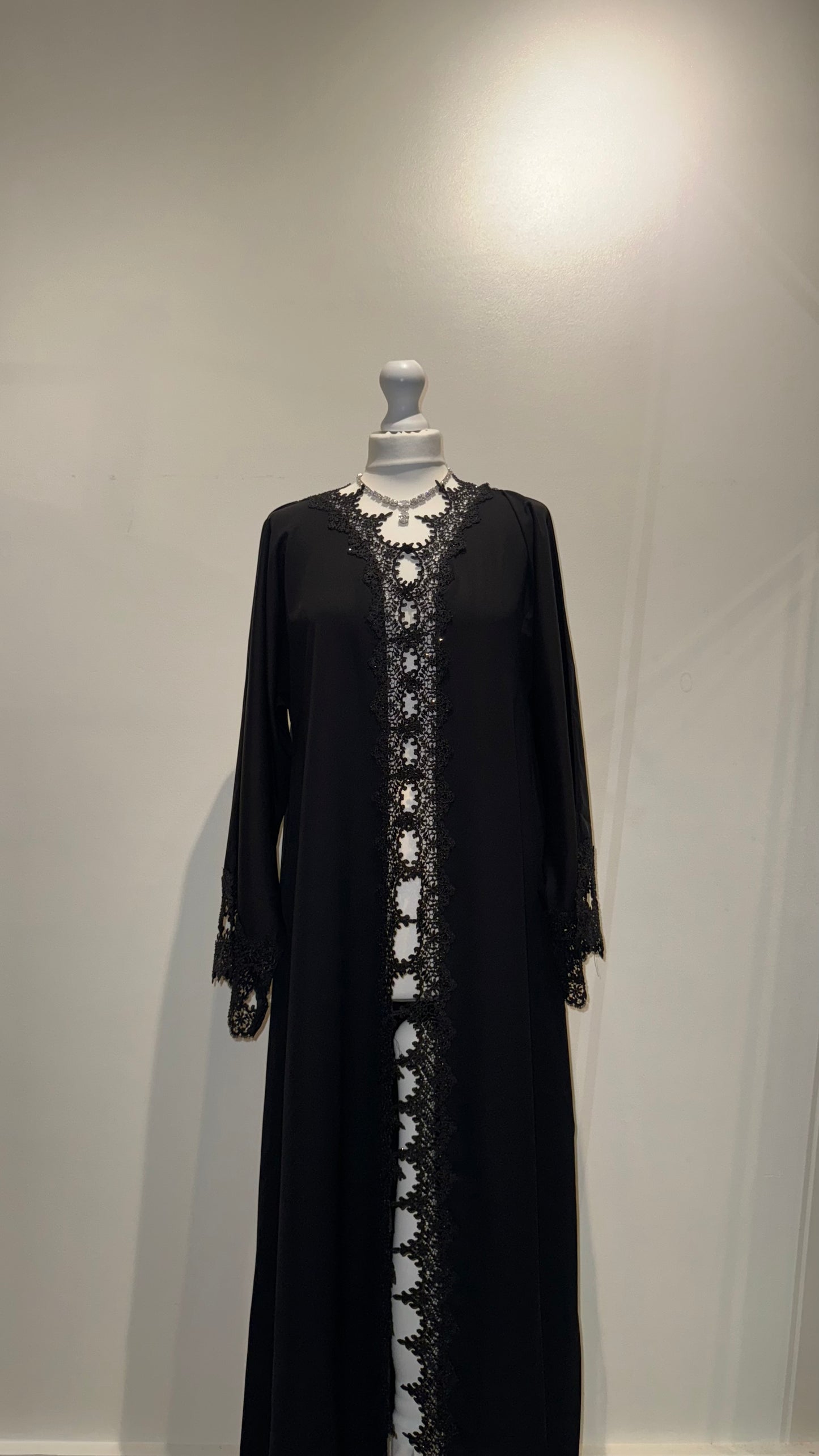 HELWA Dentelle Abaya