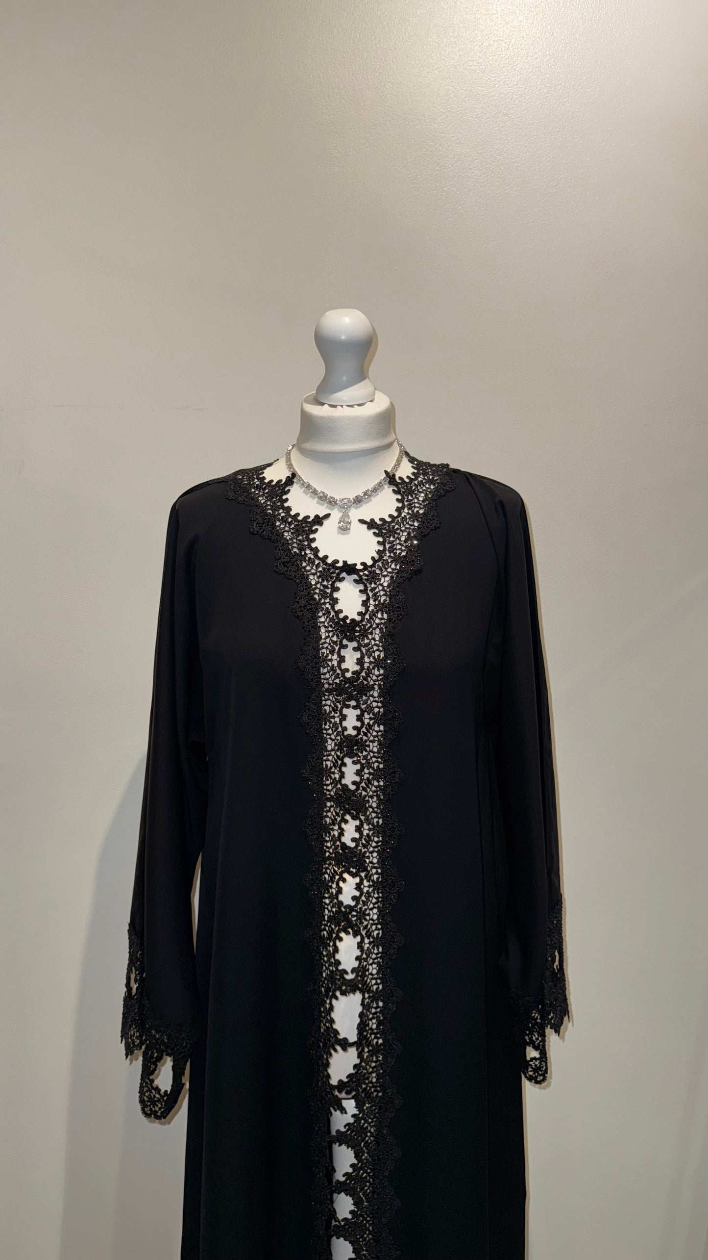 HELWA Dentelle Abaya