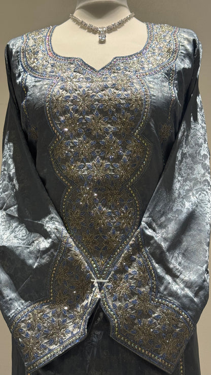 Manār in Blue Pearl