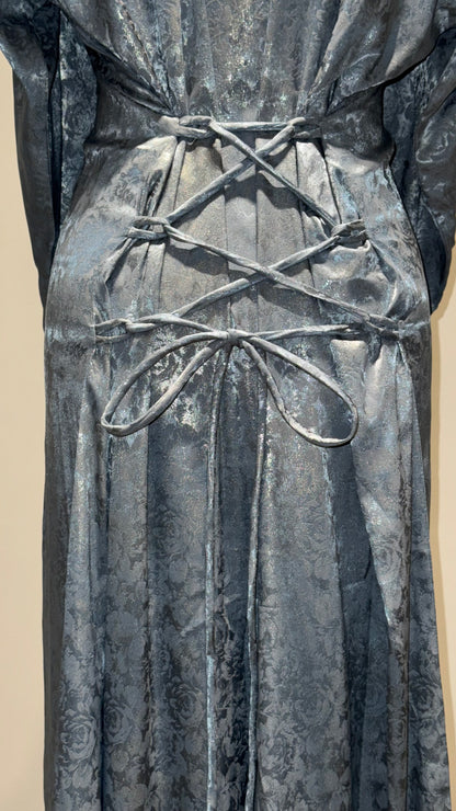Manār in Blue Pearl