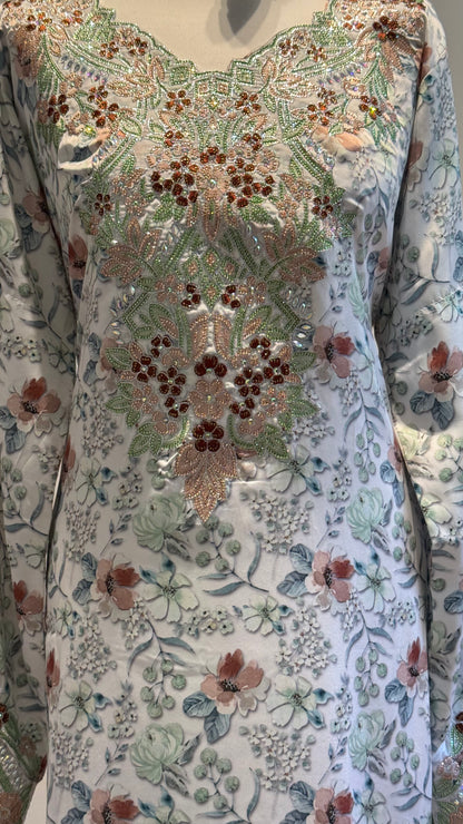 Gaia in Pearl