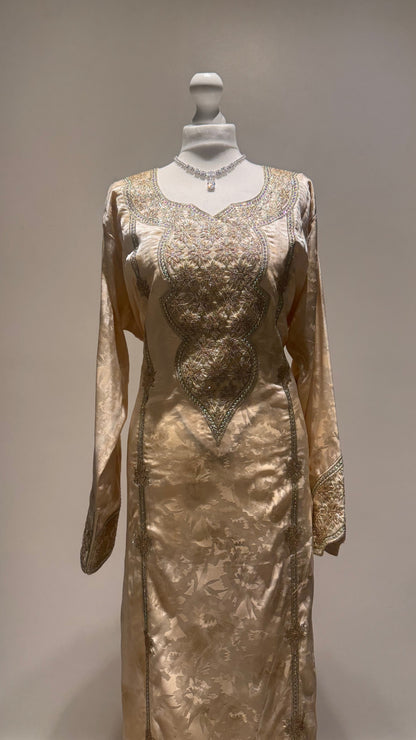 Manār in Mother of Pearl