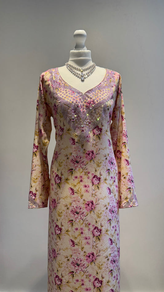 Rose Épine in Blooming Bouquet