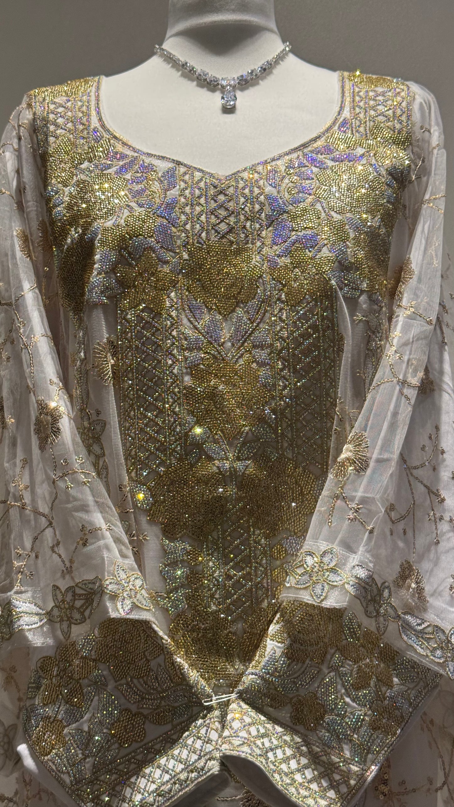 Ora in Porcelain