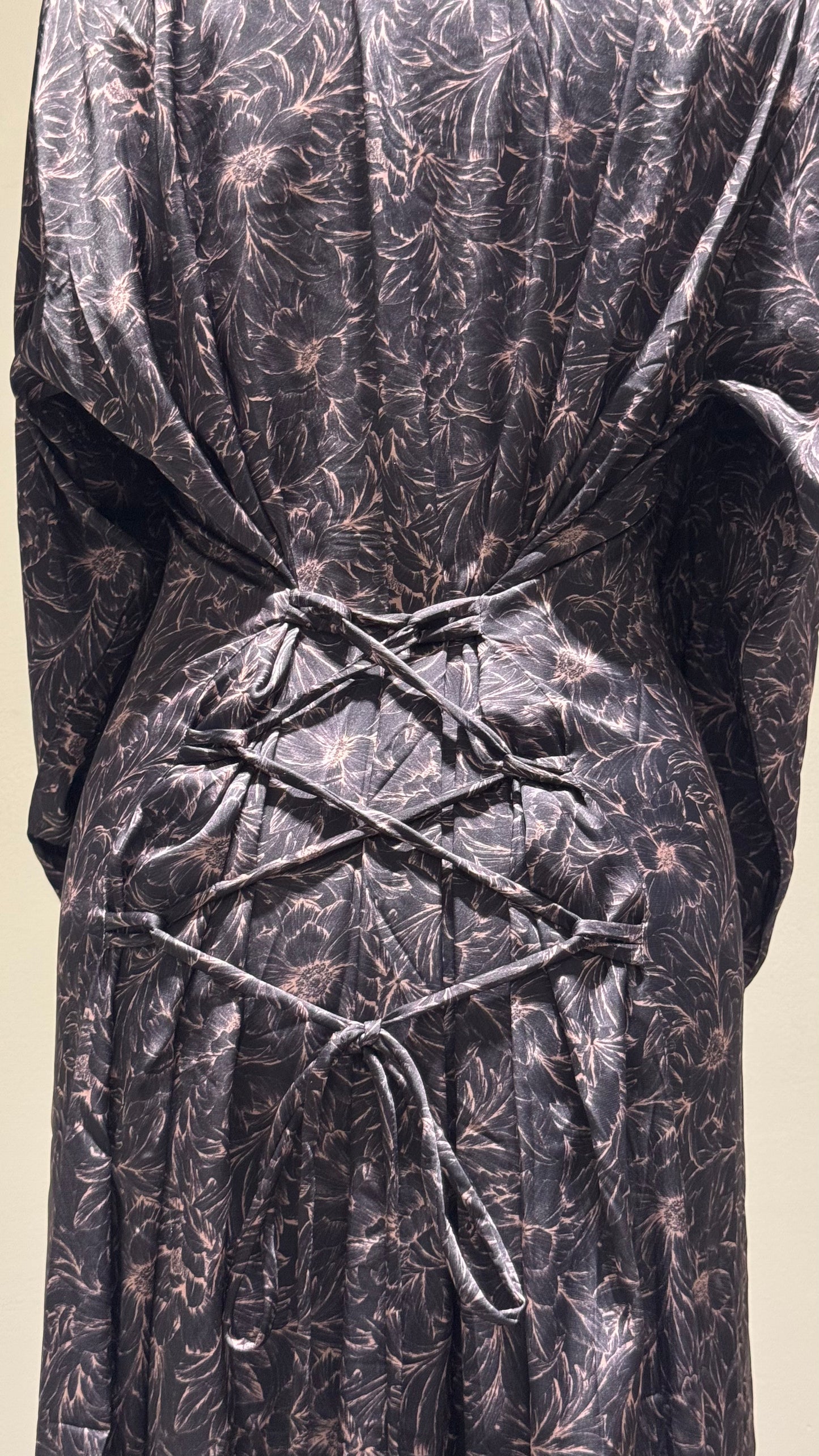 Mahira in Onyx (Pure Silk)