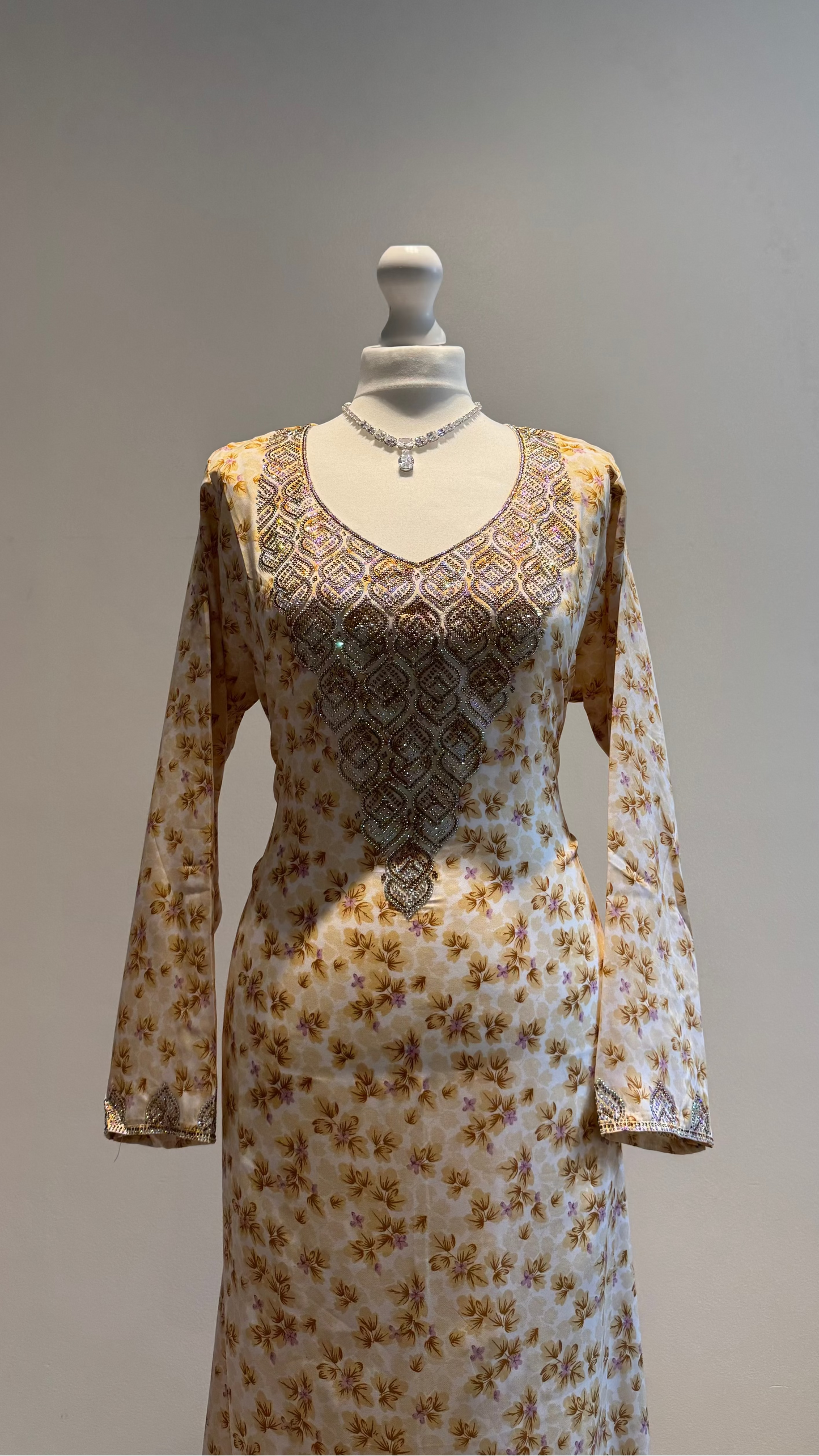 Almira in Saffron