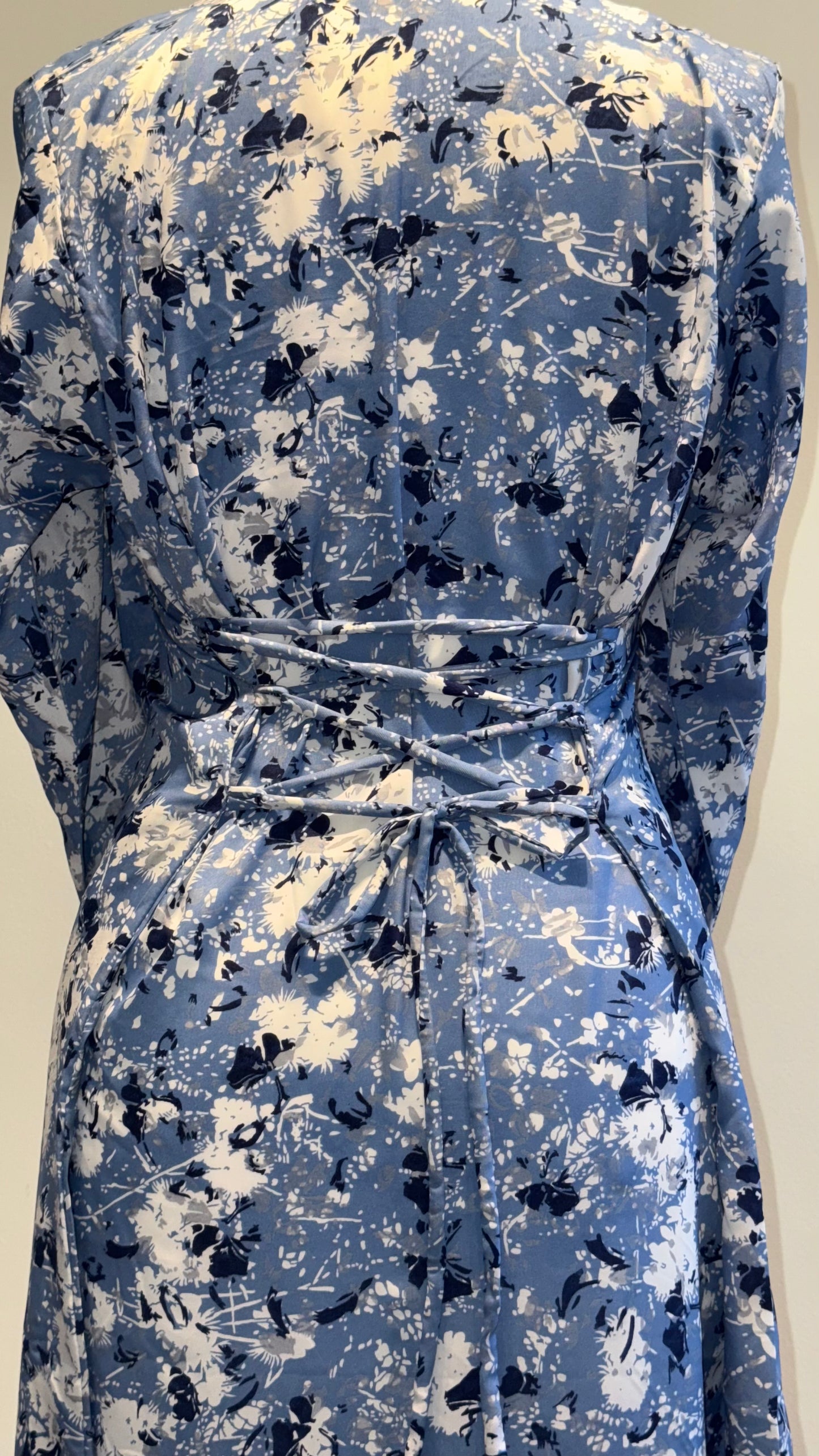 Rose Épine in Chambray