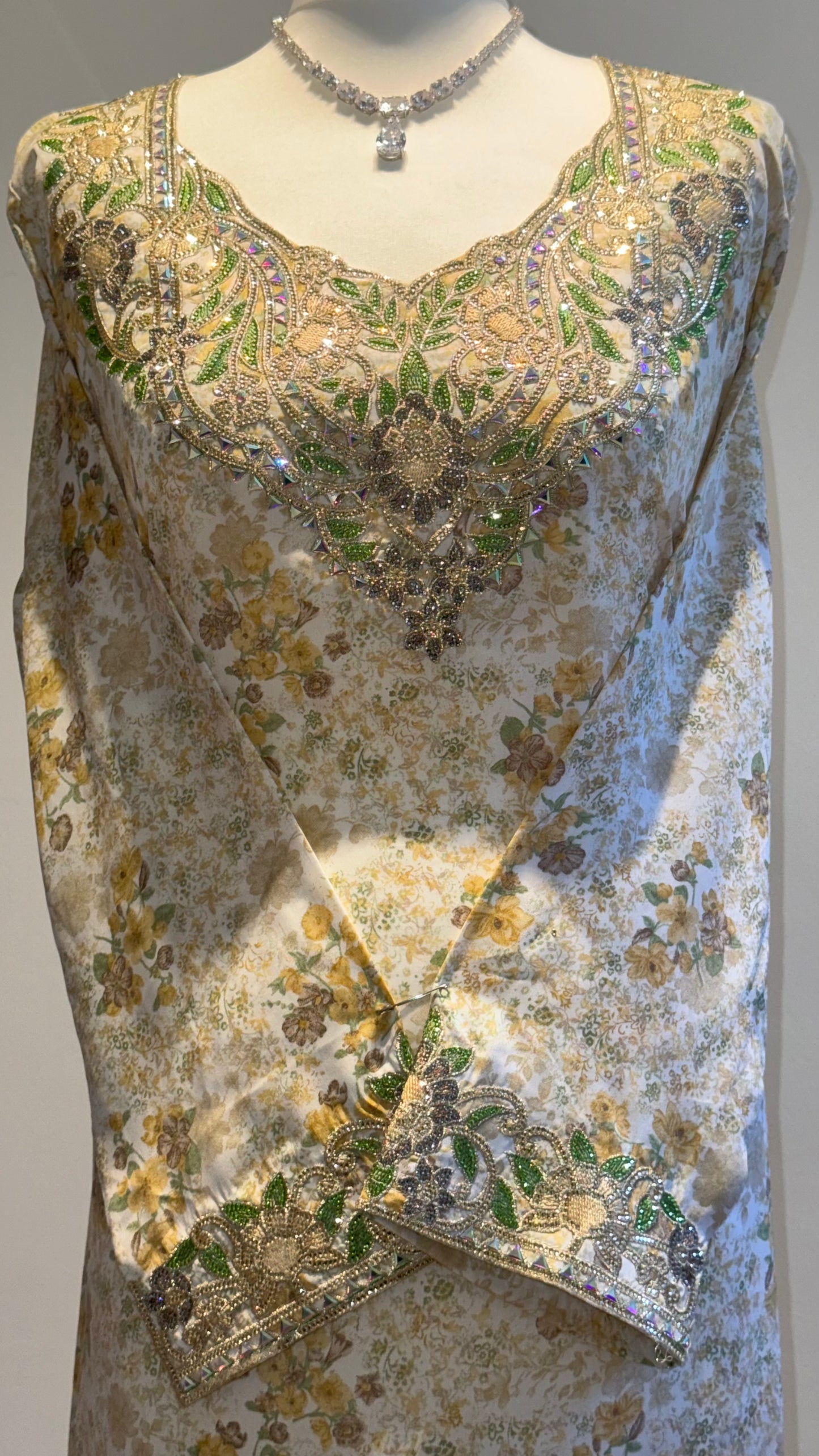 Angelique in Antique