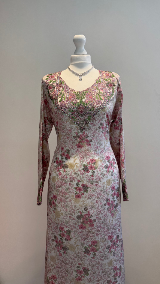 Angelique in Pale Rose