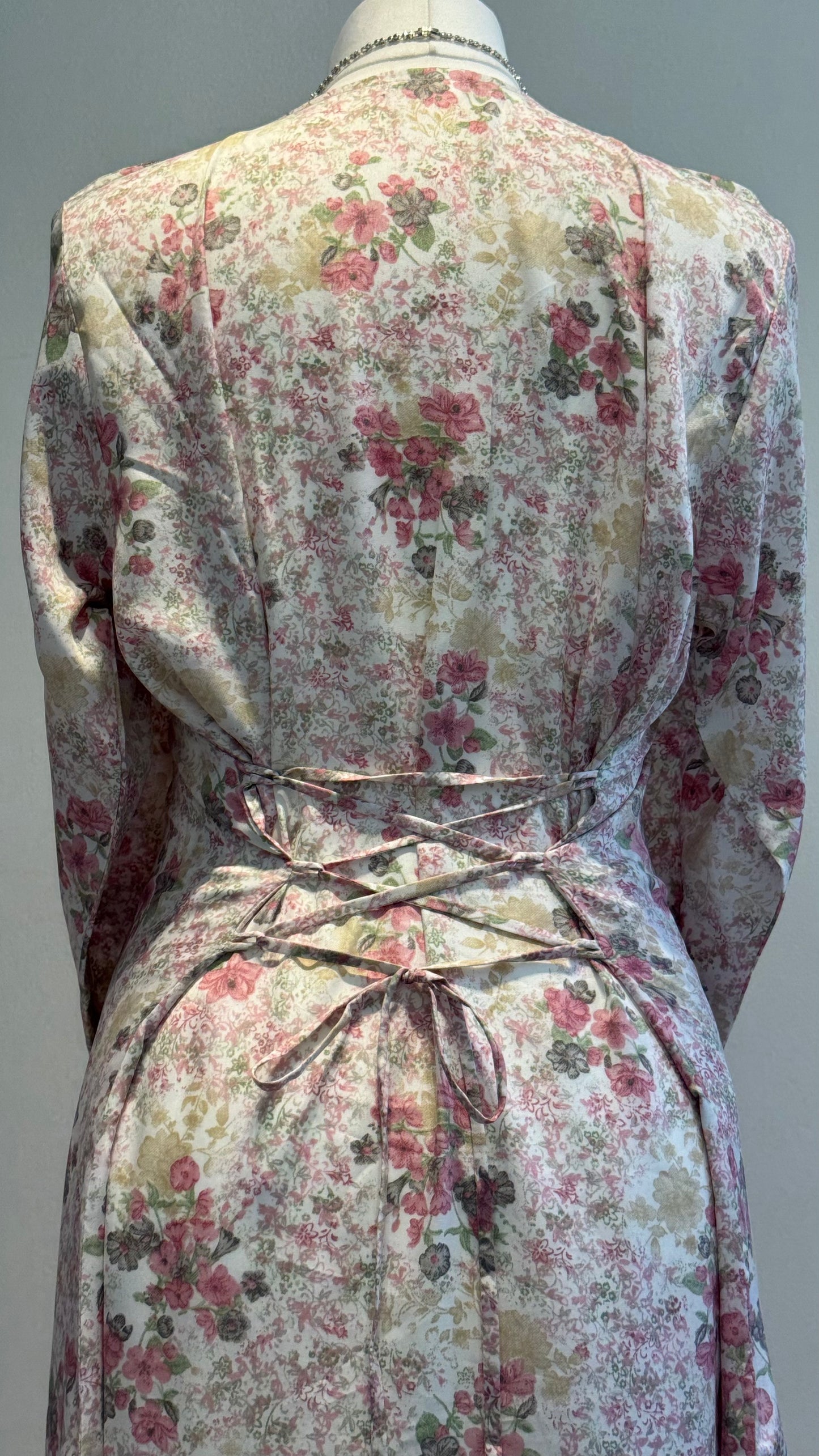 Angelique in Pale Rose